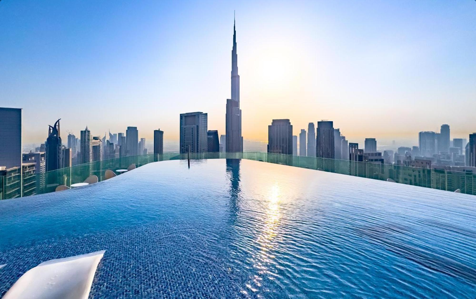 Paramount Tower Hotel And Residences With Infinity Sky Pool Dubai Eksteriør billede
