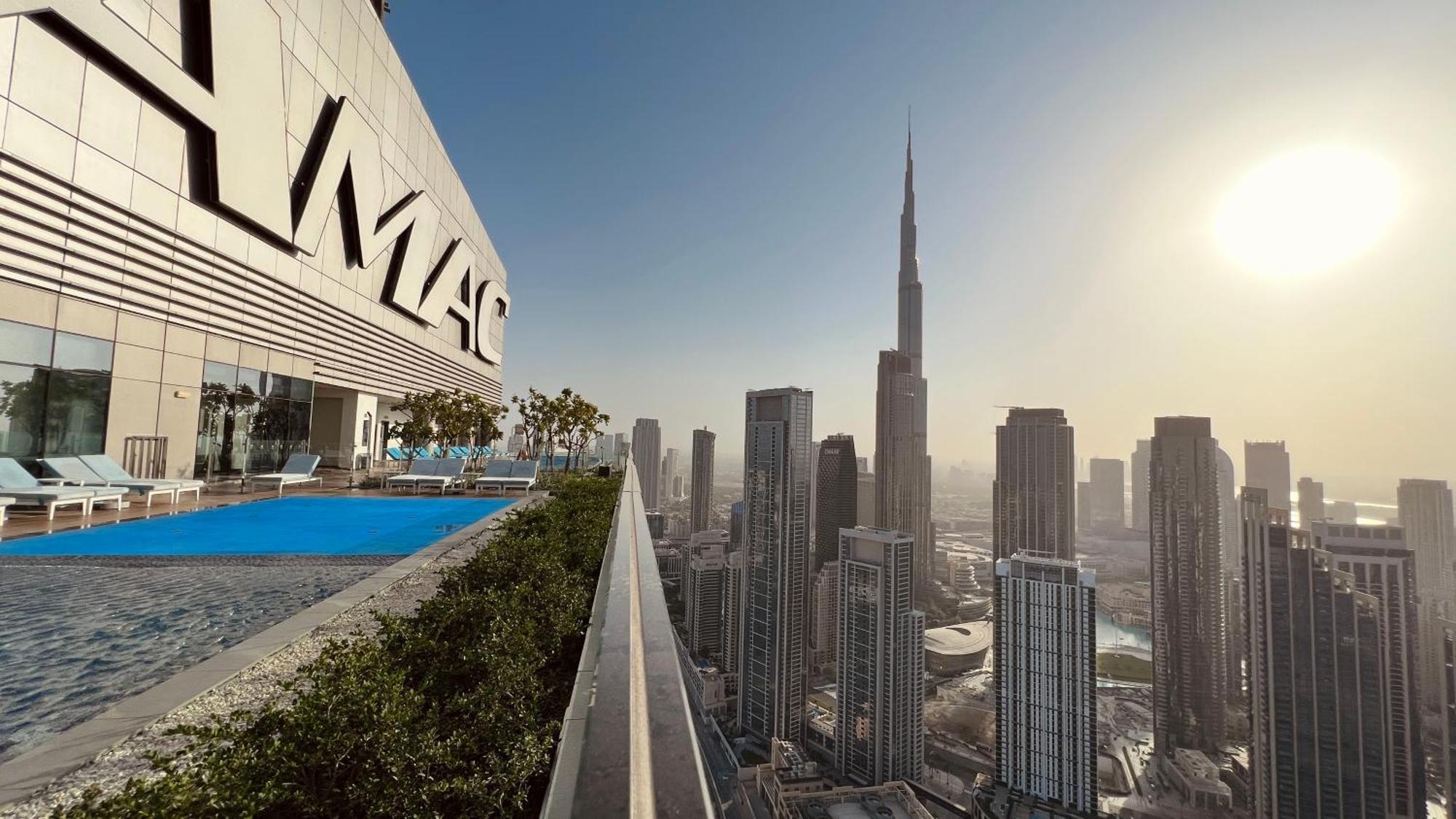 Paramount Tower Hotel And Residences With Infinity Sky Pool Dubai Eksteriør billede